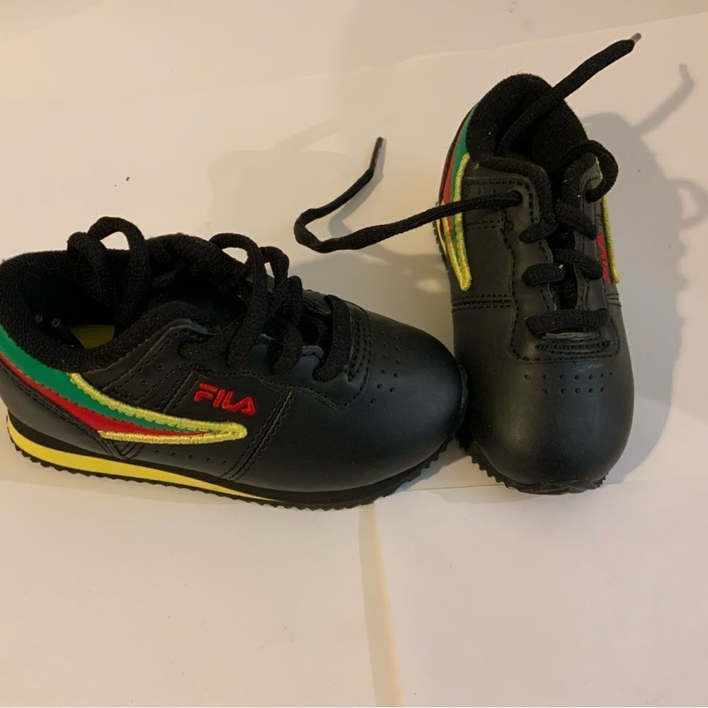 FILA Machu Outline Unisex Infant Sneakers Shoes Size 7 Black green red EUR 23.5
